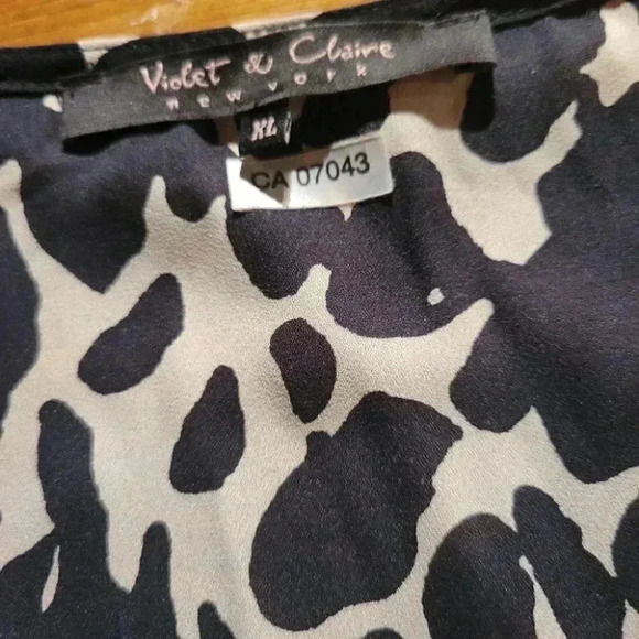 Women's Black and White Animal Print Blouse - Picture 8 of 8